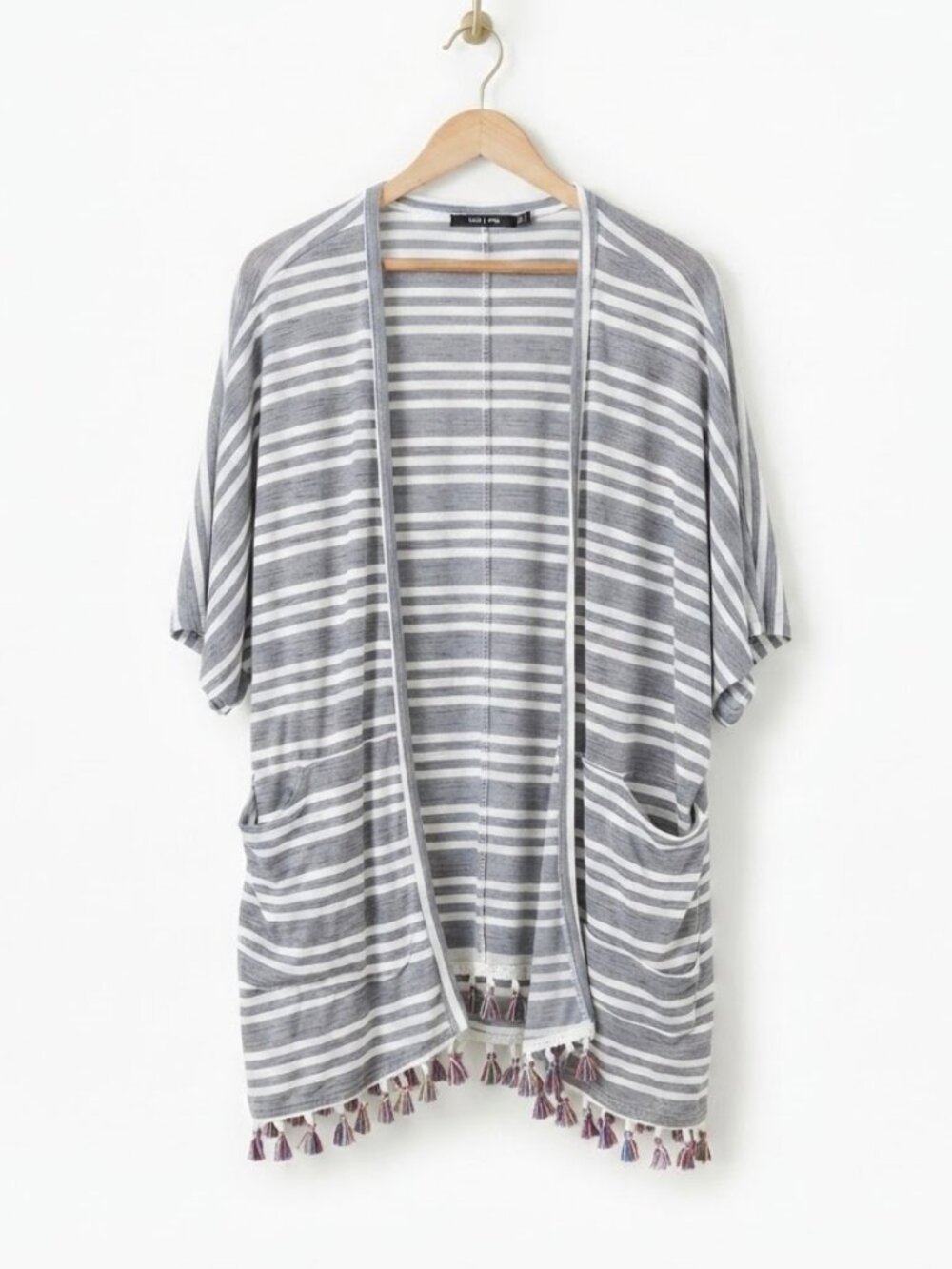 Doe & Rae Striped Kimono M Grey White Tassel Hem Boho Beach Cover Up Lightweight